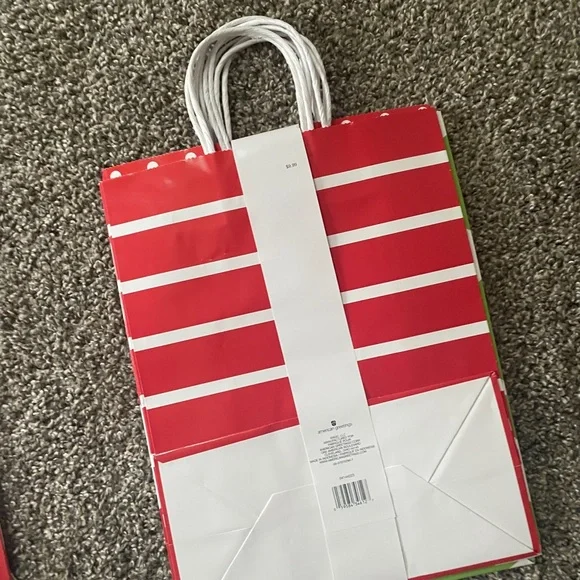 ❤️💚 Gift Bags 💚❤️ - Picture 5 of 6